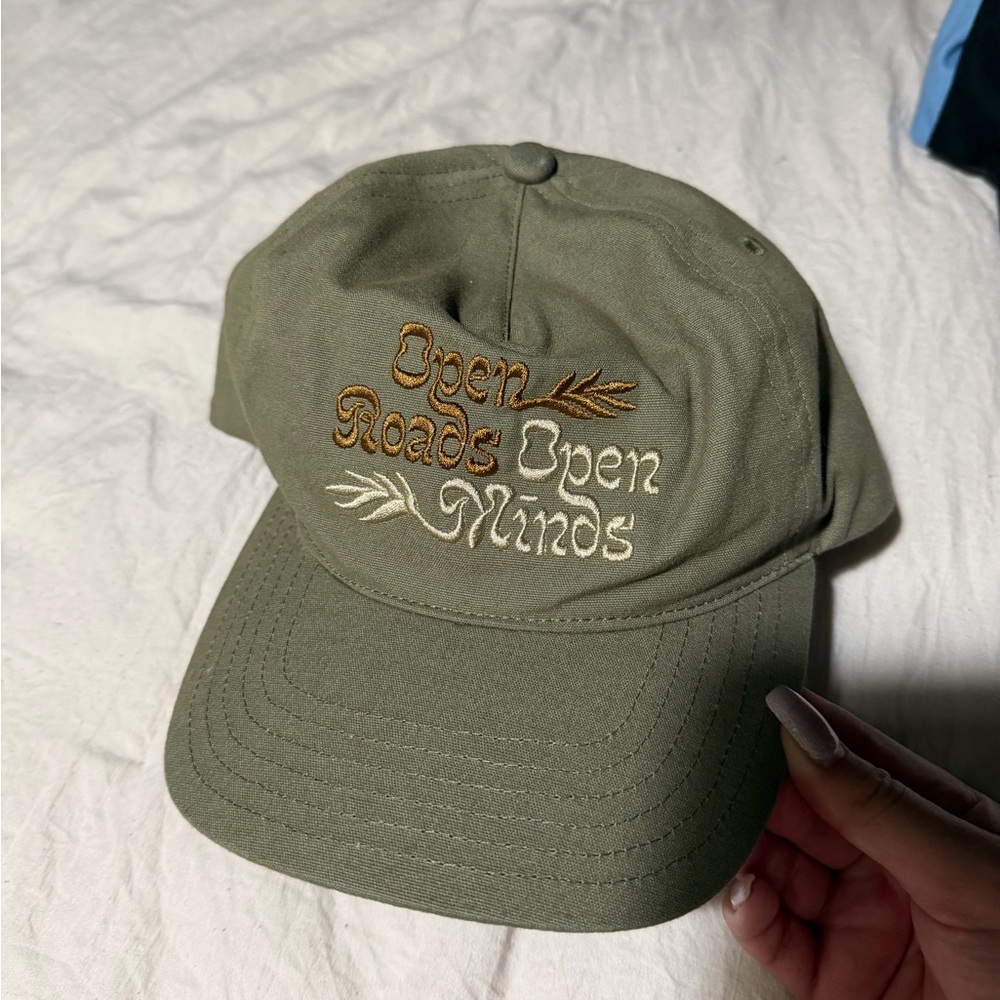 ❣️❄️Roark Sage Green Cap Embroidered Text